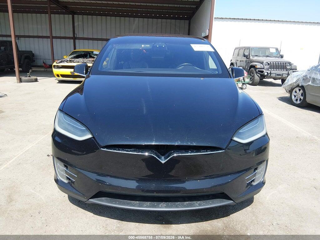 5YJXCBE27HF054209 2017 TESLA MODEL X photo no. 12