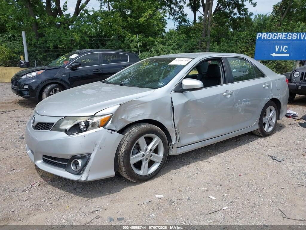 4T1BF1FK5EU334591 2014 TOYOTA CAMRY photo no. 2