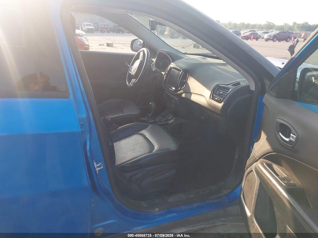 3C4NJDCB2KT800974 2019 JEEP COMPASS photo no. 5