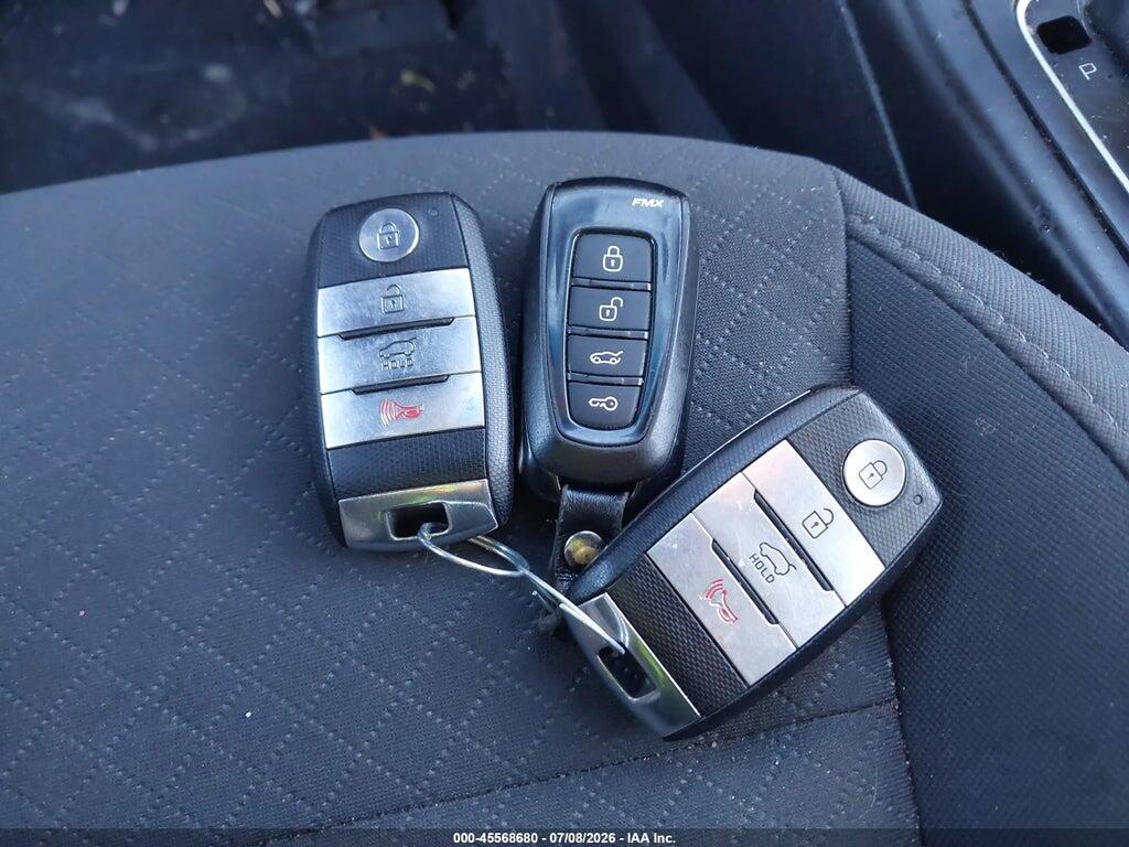5XYPGDA50LG646052 2020 KIA SORENTO photo no. 11
