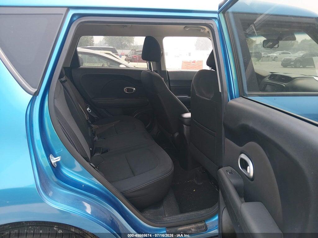 KNDJP3A55H7480194 2017 KIA SOUL photo no. 8