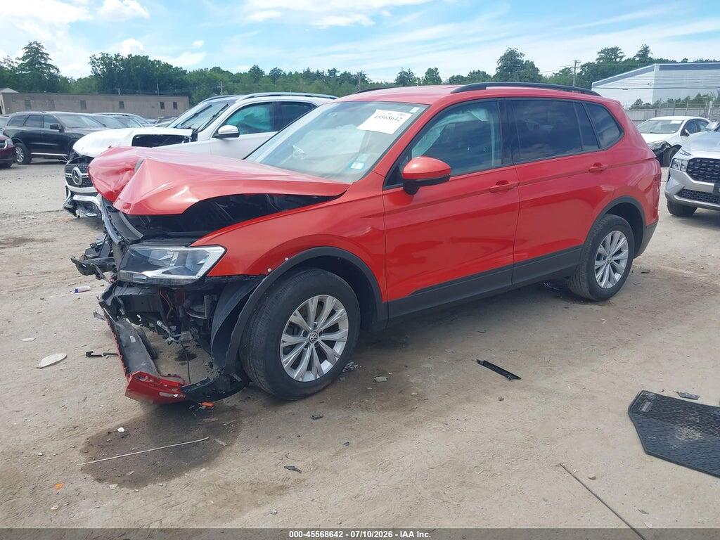 3VV0B7AX8JM130641 2018 VOLKSWAGEN TIGUAN photo no. 2