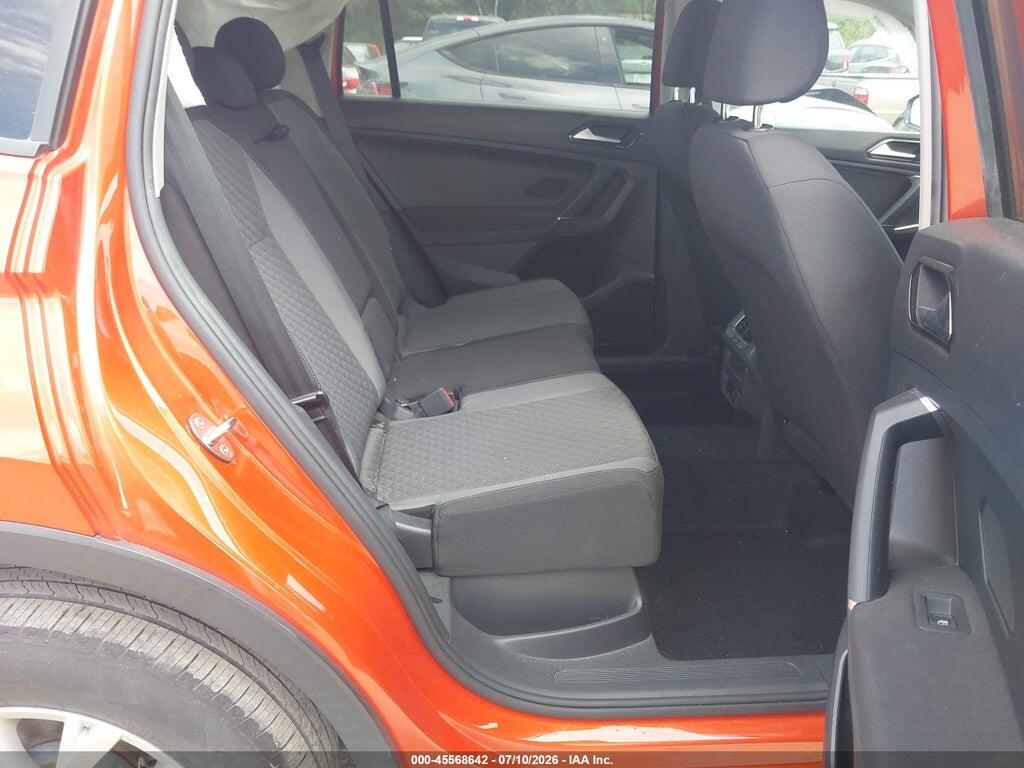 3VV0B7AX8JM130641 2018 VOLKSWAGEN TIGUAN photo no. 8