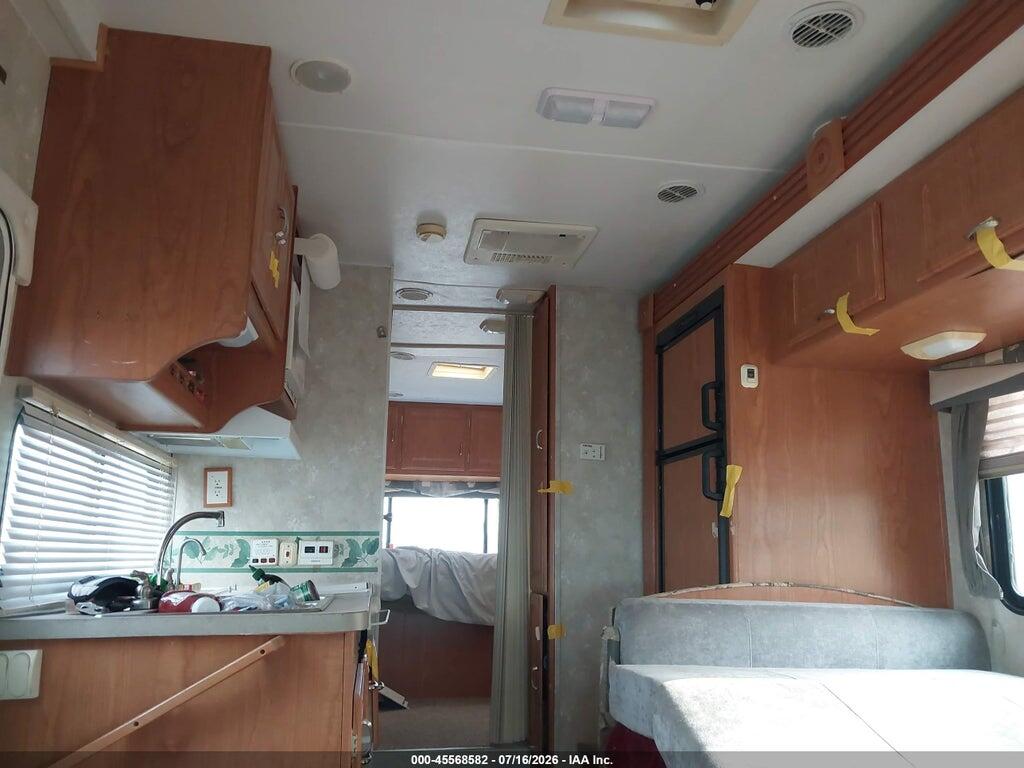 1FDXE45SX4HB15693 2005 COACHMEN FREELANDER photo no. 8