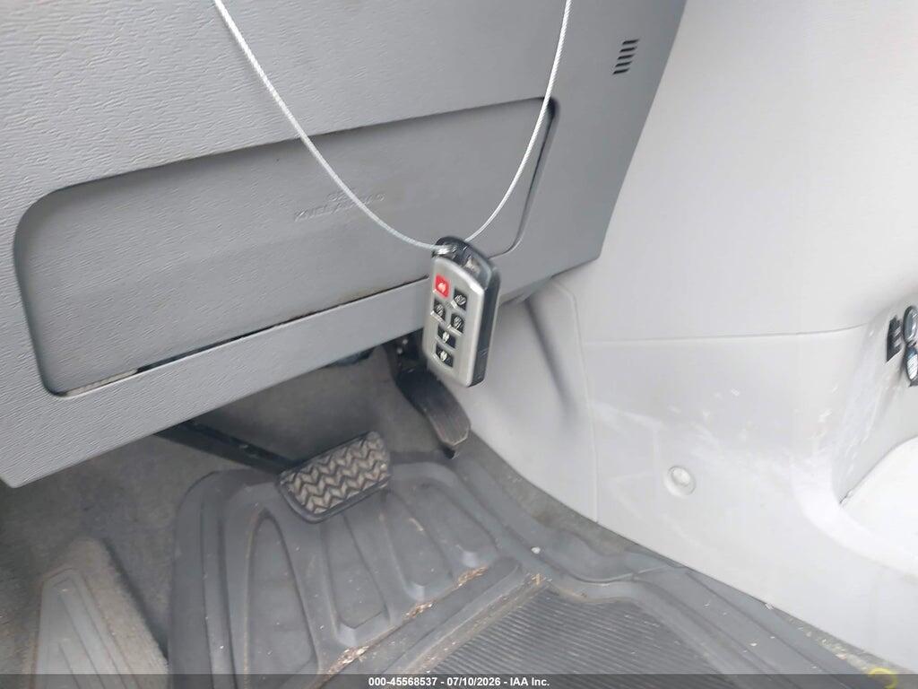 5TDDK3DC4DS053479 2013 TOYOTA SIENNA photo no. 11