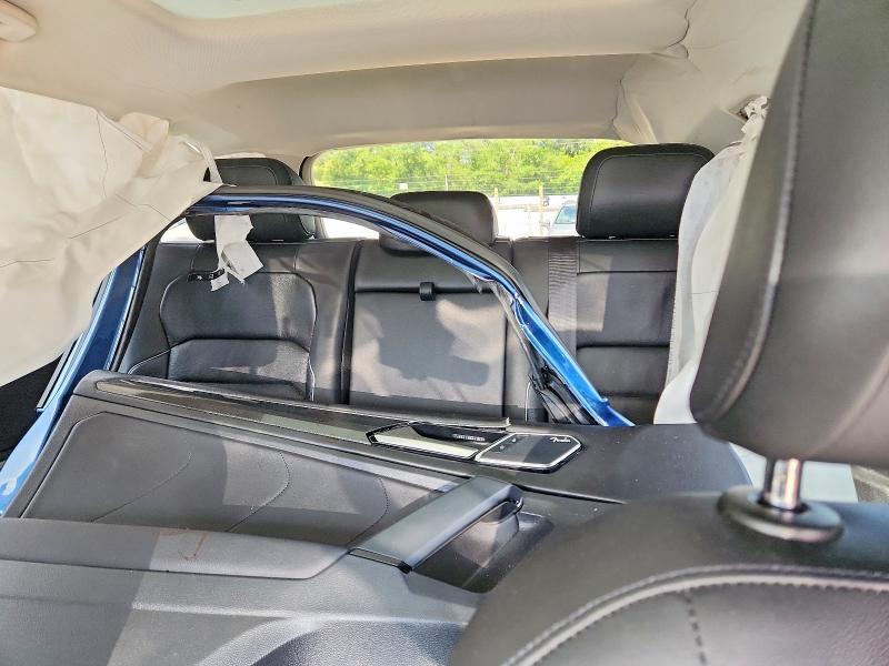 2019 VOLKSWAGEN TIGUAN SEL PREMIUM — Фото 10 из 14