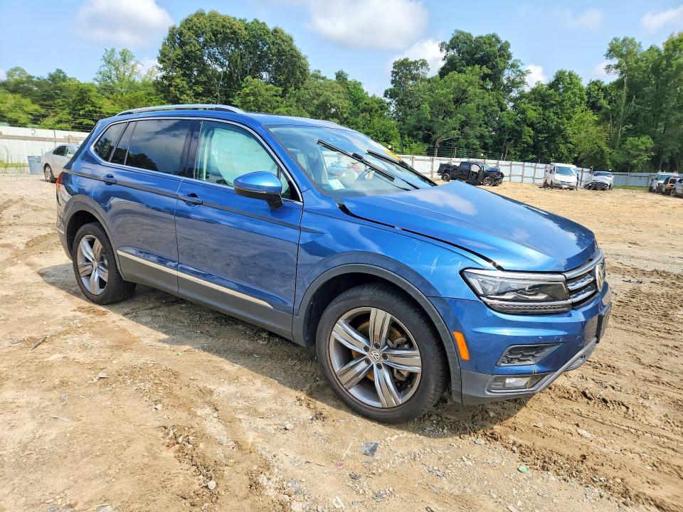 2019 VOLKSWAGEN TIGUAN SEL PREMIUM — Фото 4 из 14