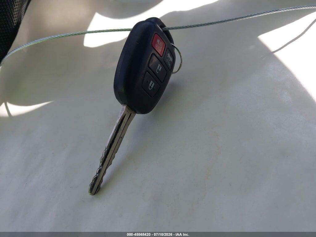 5YFBPRHE9FP354641 2015 TOYOTA COROLLA photo no. 11