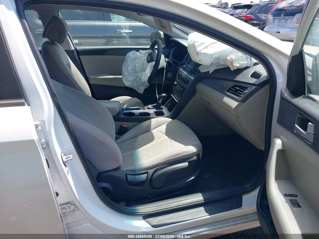 5NPE24AF4HH521599 2017 HYUNDAI SONATA photo no. 5