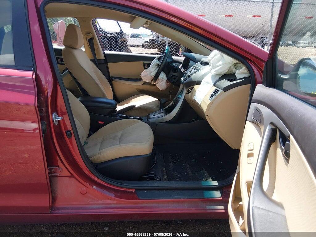 5NPDH4AE8DH309753 2013 HYUNDAI ELANTRA photo no. 5
