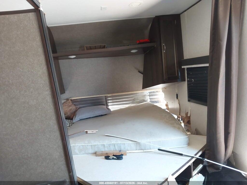 1UJBJ0BS7J17M0404 2018 JAYCO JAYFL184BH photo no. 5