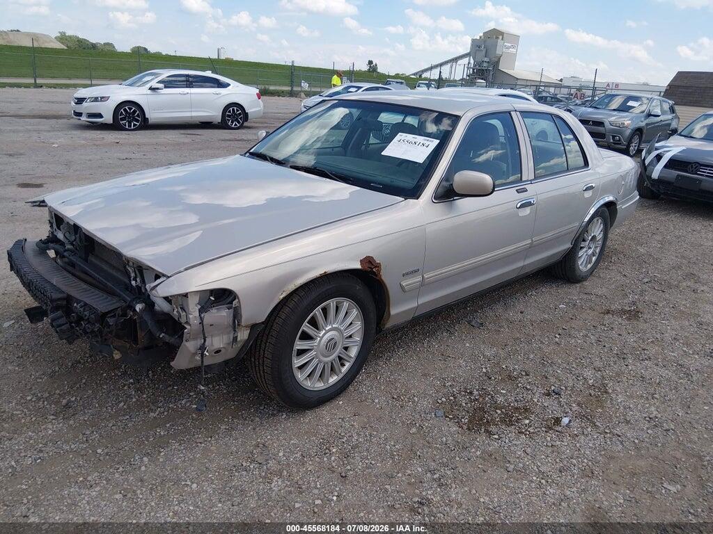 2MEHM75V99X621738 2009 MERCURY GRAND MARQUIS photo no. 2
