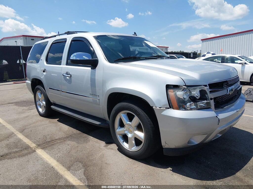 1GNSKCE05DR335261 2013 CHEVROLET TAHOE photo no. 1