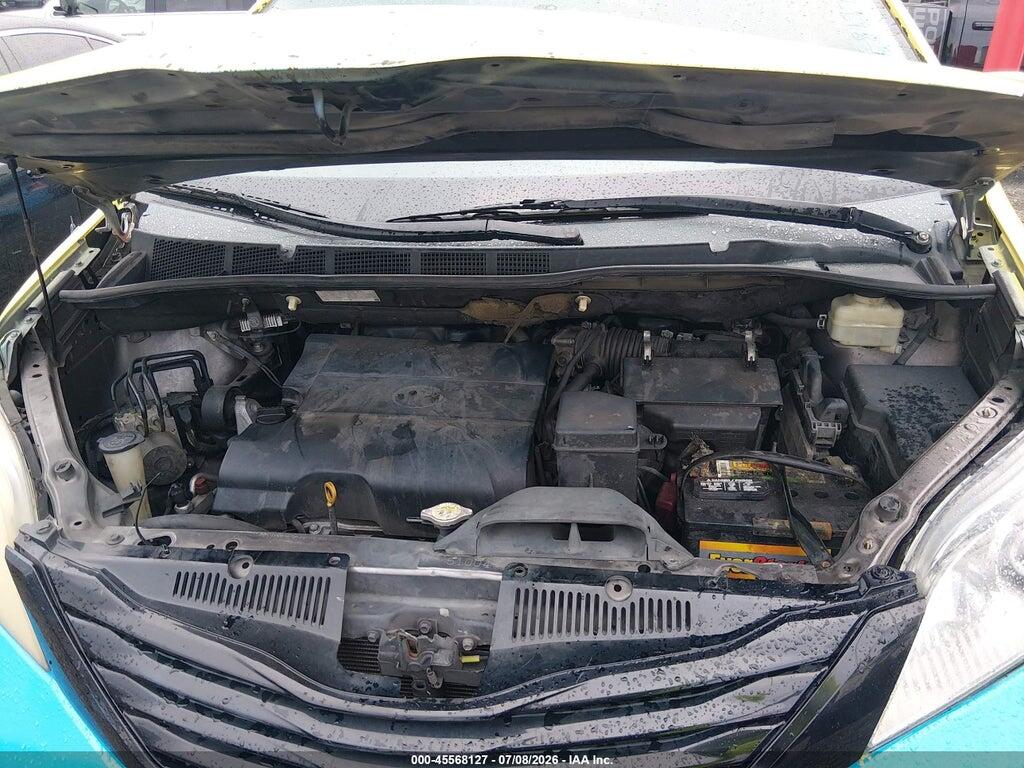 5TDKK3DC3BS036919 2011 TOYOTA SIENNA photo no. 10