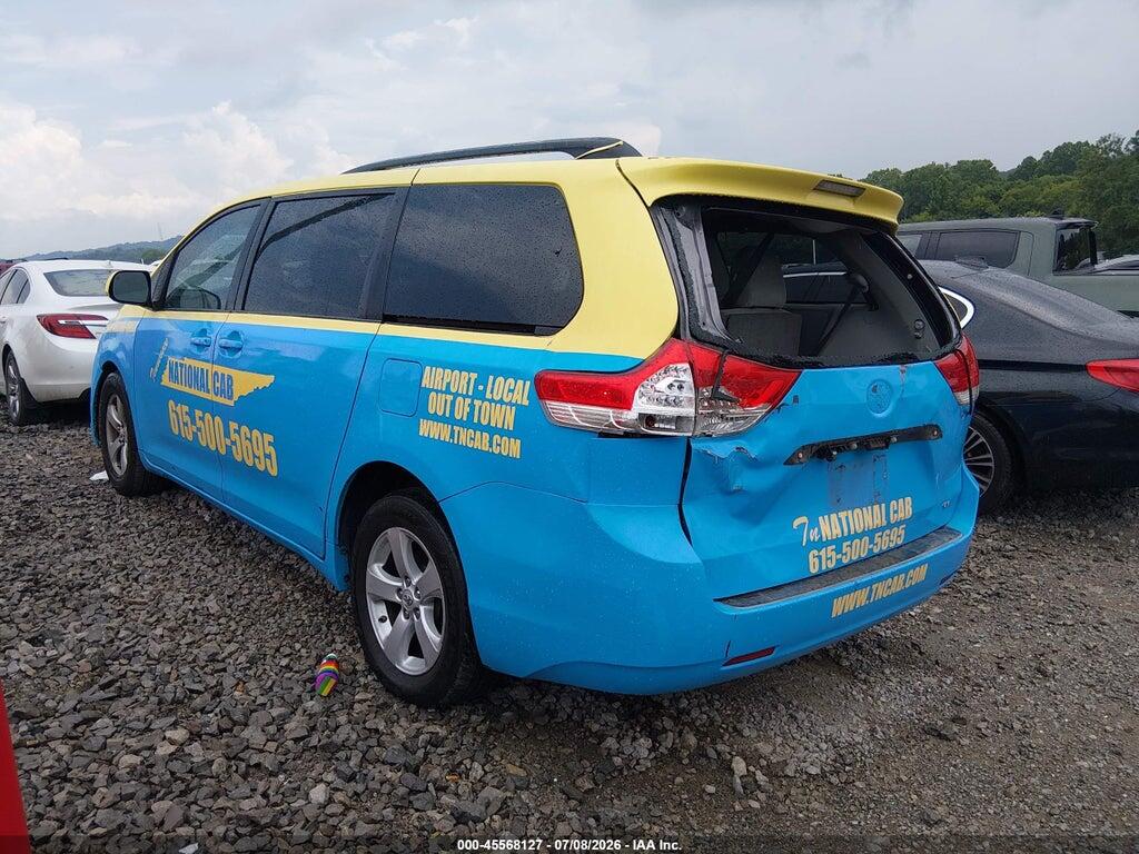 5TDKK3DC3BS036919 2011 TOYOTA SIENNA photo no. 3