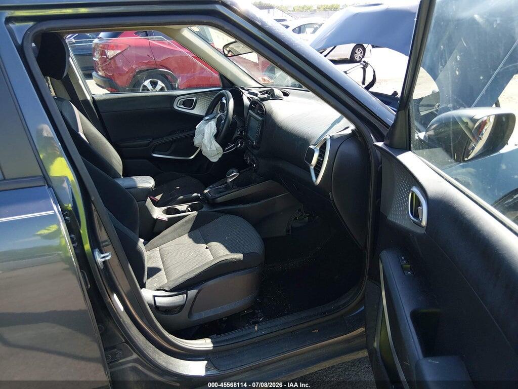 KNDJ23AU6L7094415 2020 KIA SOUL photo no. 5