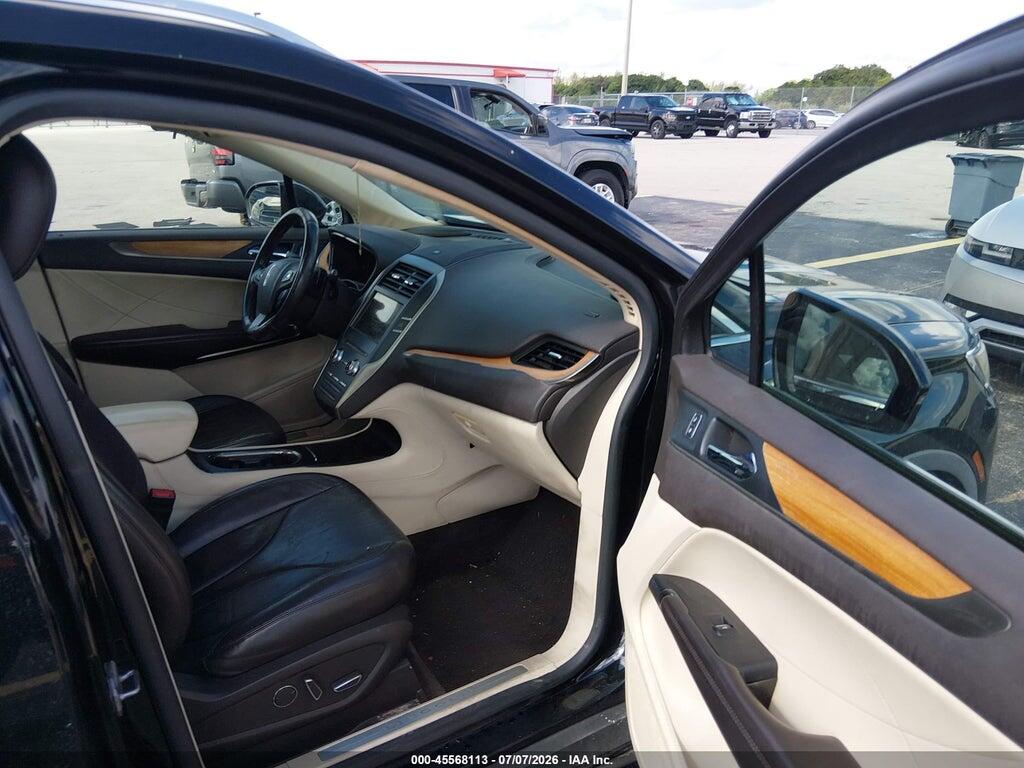 5LMCJ3C95GUJ00645 2016 LINCOLN MKC photo no. 5