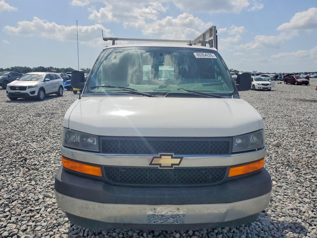 2018 CHEVROLET EXPRESS G2500 — Фото 5 из 13