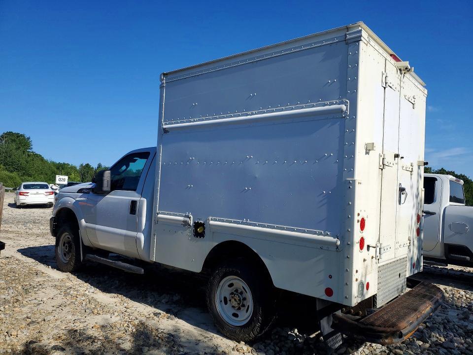 2015 FORD F250 BOX TRUCK — Фото 2 из 12