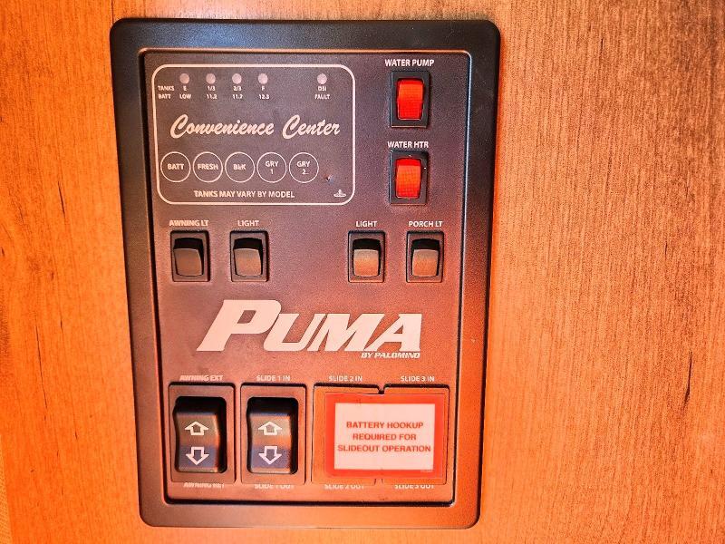 4X4TPUE28JP069984 2018 FOREST RIVER PUMA photo no. 8