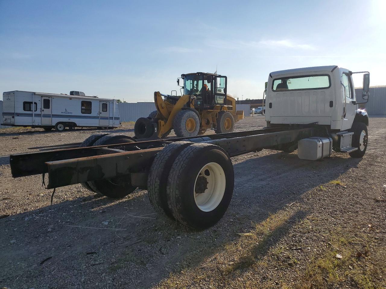 2020 FREIGHTLINER M2 106 MEDIUM DUTY — Фото 3 из 12