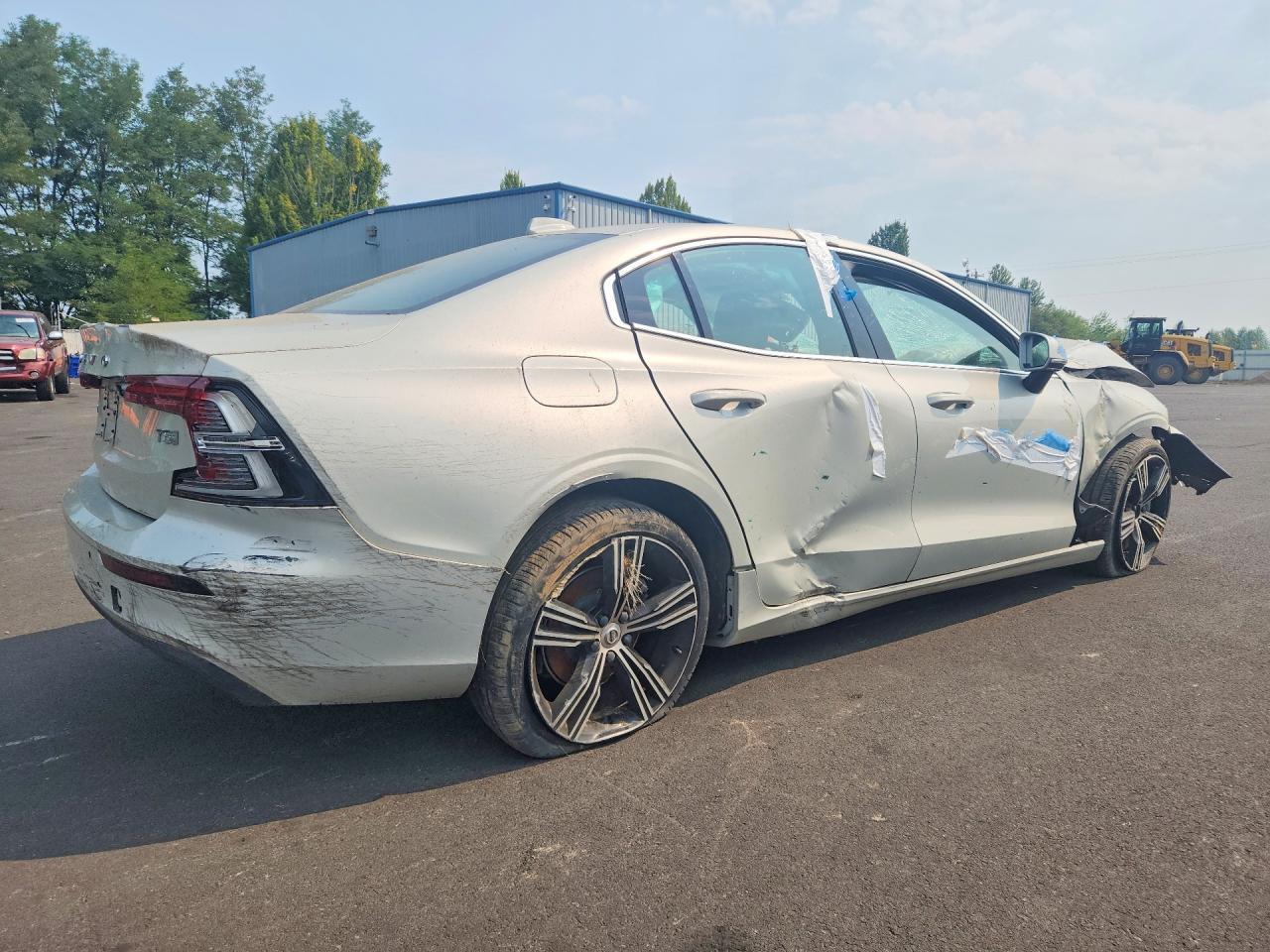 2019 VOLVO S60 T5 INSCRIPTION — Фото 3 из 12