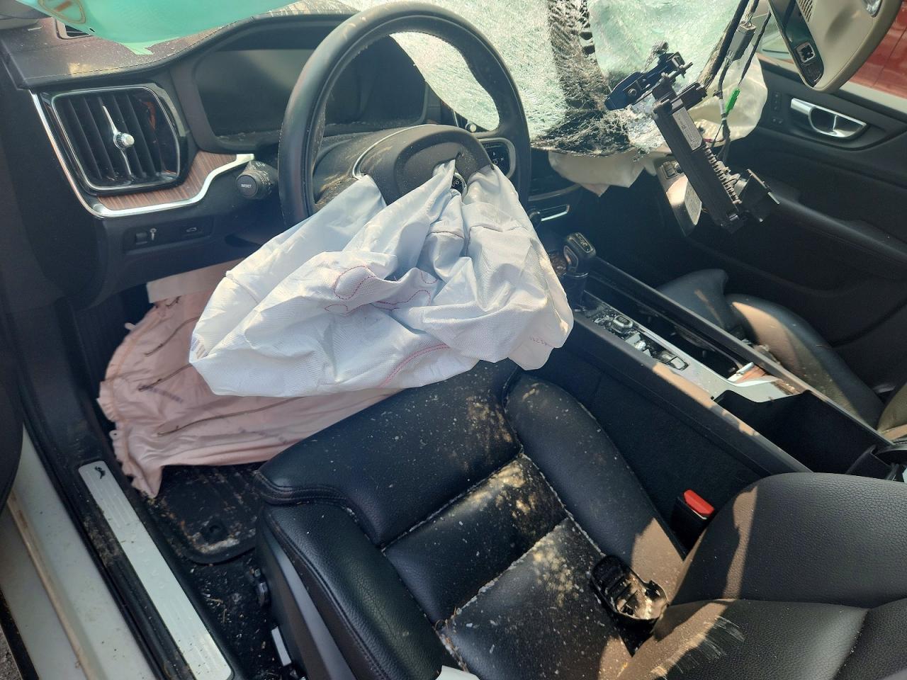 2019 VOLVO S60 T5 INSCRIPTION — Фото 8 из 12