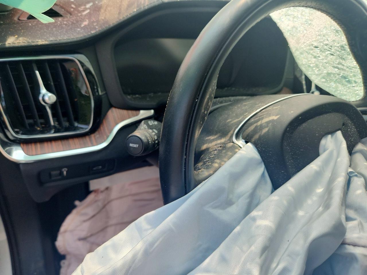 2019 VOLVO S60 T5 INSCRIPTION — Фото 9 из 12