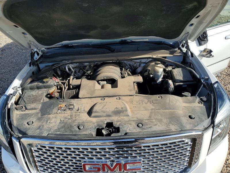 1GKS2GKC6GR273960 2016 GMC YUKON XL photo no. 12