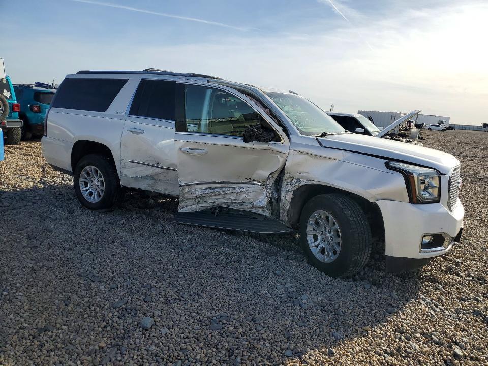 1GKS2GKC6GR273960 2016 GMC YUKON XL photo no. 4