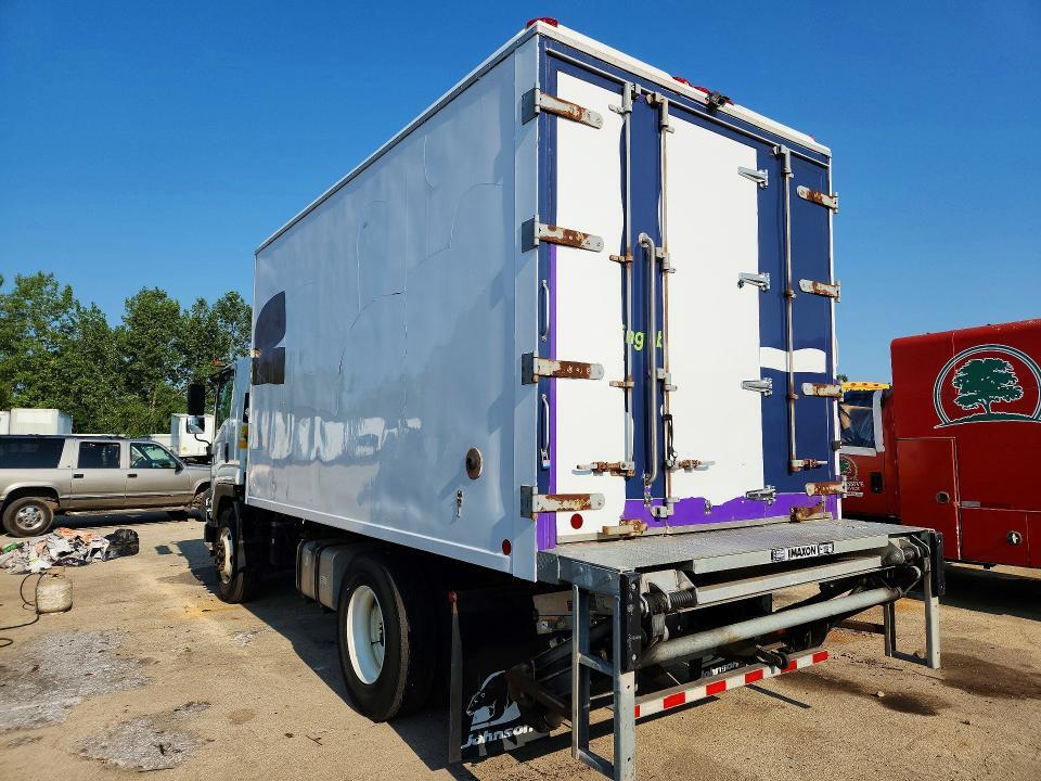 2019 ISUZU FTR REFRIGERATED BOX TRUCK — Фото 2 из 13