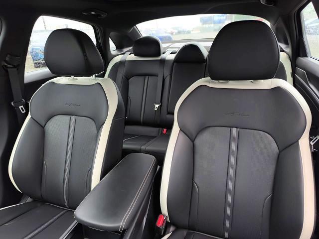 2025 KIA K5 GT LINE — Фото 10 из 14