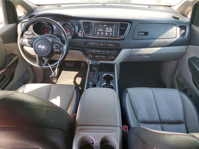 2020 KIA SEDONA EX — Фото 8 из 13