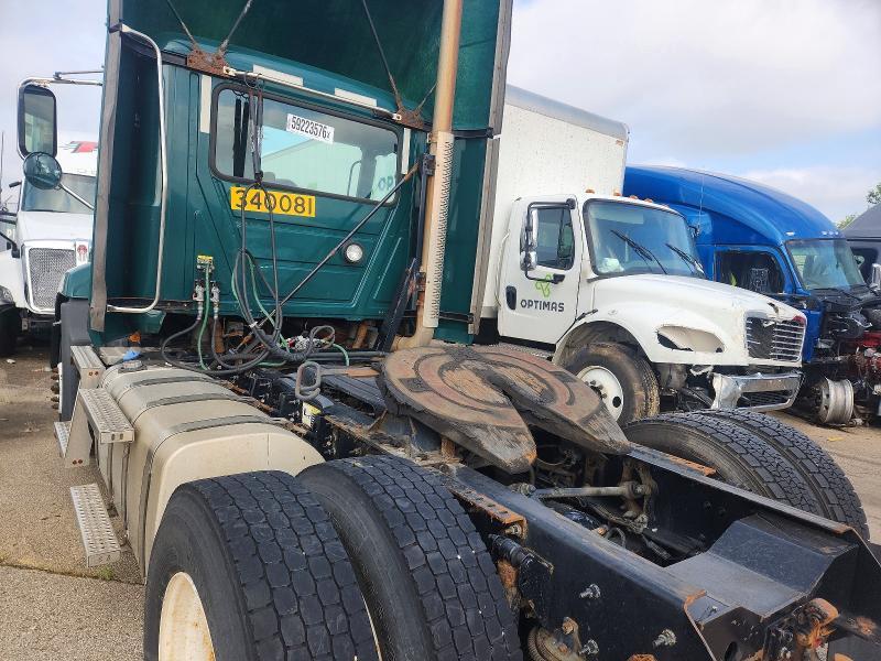 1M1AW01X5FM007414 2015 MACK 600 photo no. 6