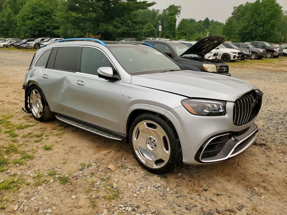 2026 MERCEDES-BENZ GLS 63 AMG 4MATIC — Фото 4 из 13