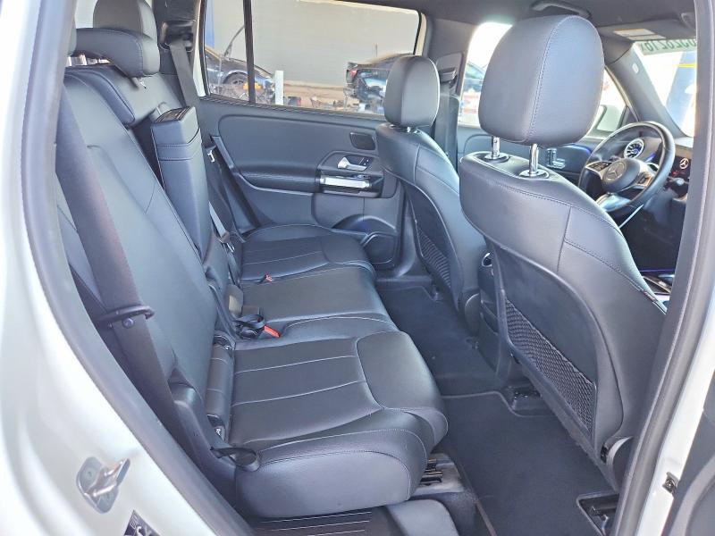 2024 MERCEDES-BENZ EQB 250+ — Фото 11 из 13