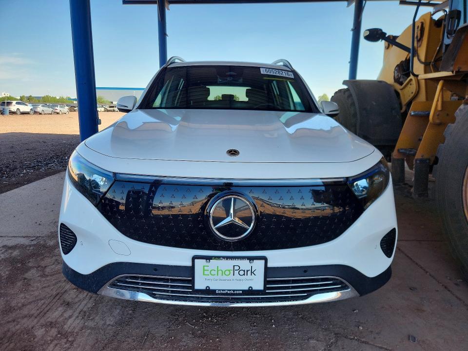 2024 MERCEDES-BENZ EQB 250+ — Фото 5 из 13