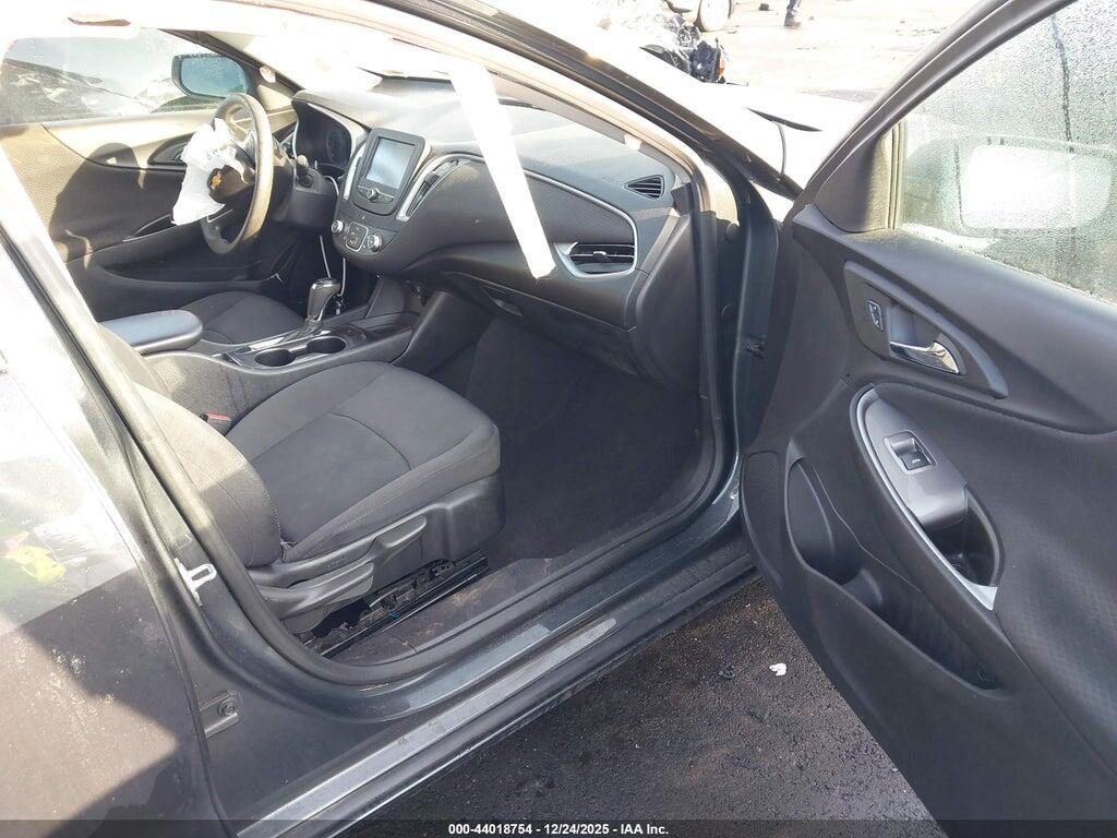 1G1ZB5ST4HF159868 2017 CHEVROLET MALIBU photo no. 5