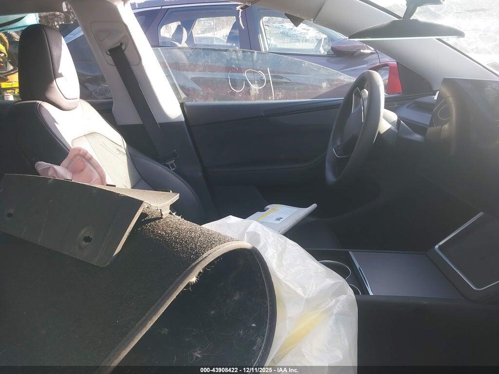 7SAYGDEE6TA380106 2026 TESLA MODEL Y photo no. 5