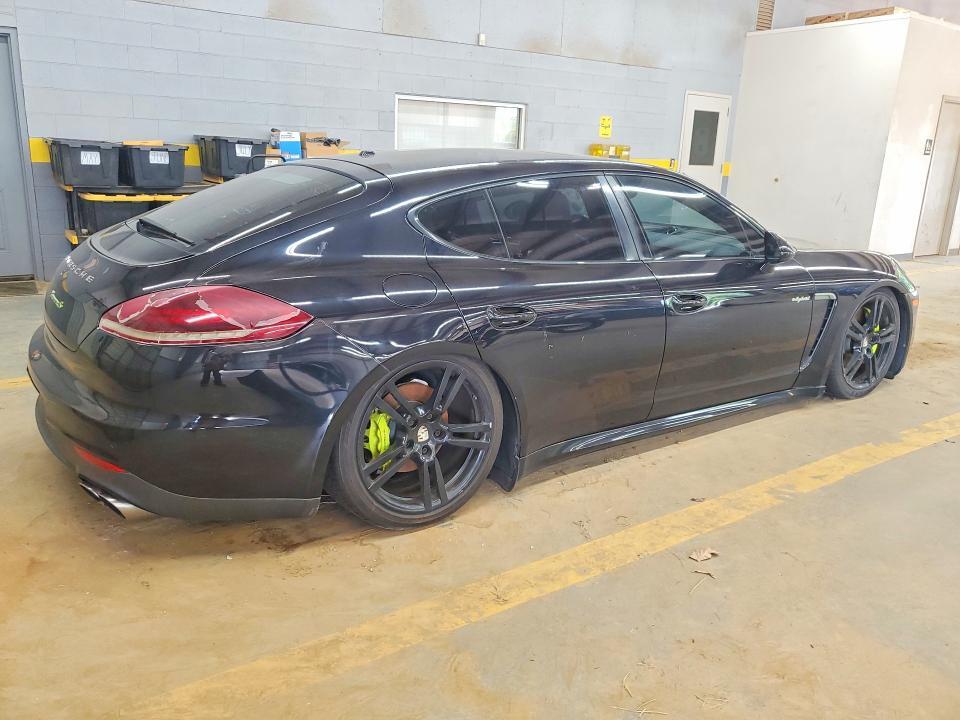 WP0AD2A77GL040584 2016 PORSCHE PANAMERA photo no. 3