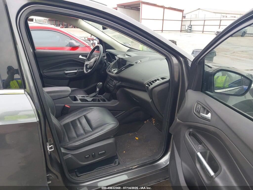 1FMCU0JD2HUB28971 2017 FORD ESCAPE photo no. 5