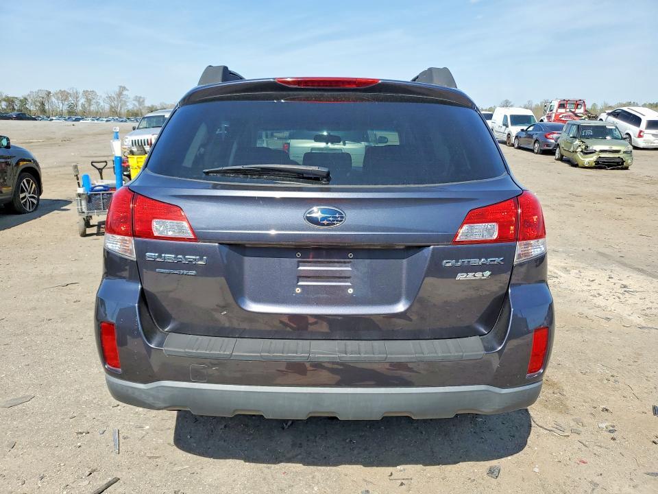 2013 SUBARU OUTBACK 2.5I PREMIUM — Фото 6 из 13