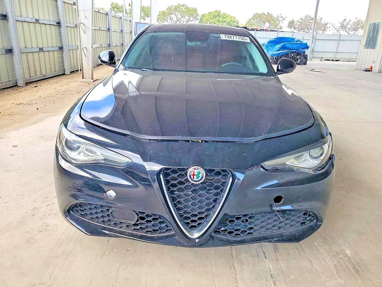 2018 ALFA ROMEO GIULIA — Фото 5 из 13