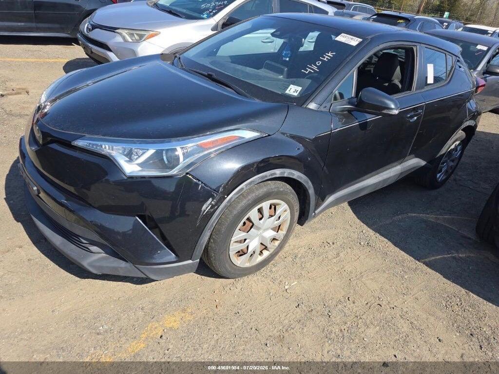 2019 TOYOTA C-HR LE — Фото 2 из 9
