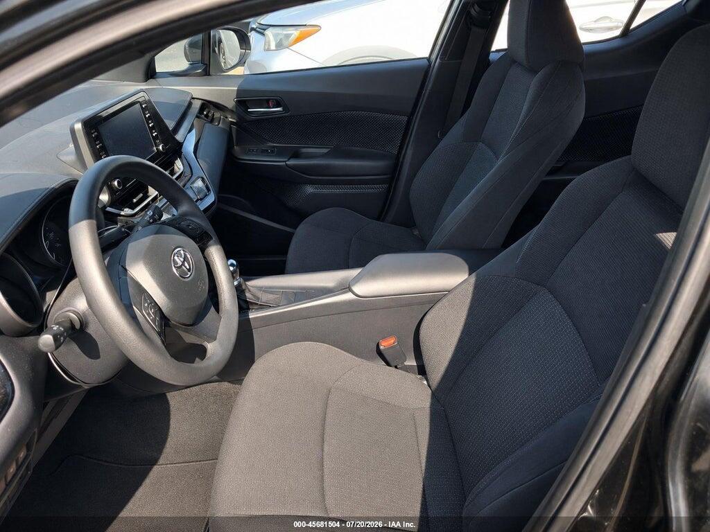 2019 TOYOTA C-HR LE — Фото 5 из 9