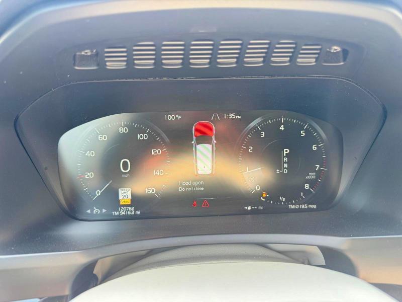 YV4A22PK6G1044801 2016 VOLVO XC90 photo no. 8
