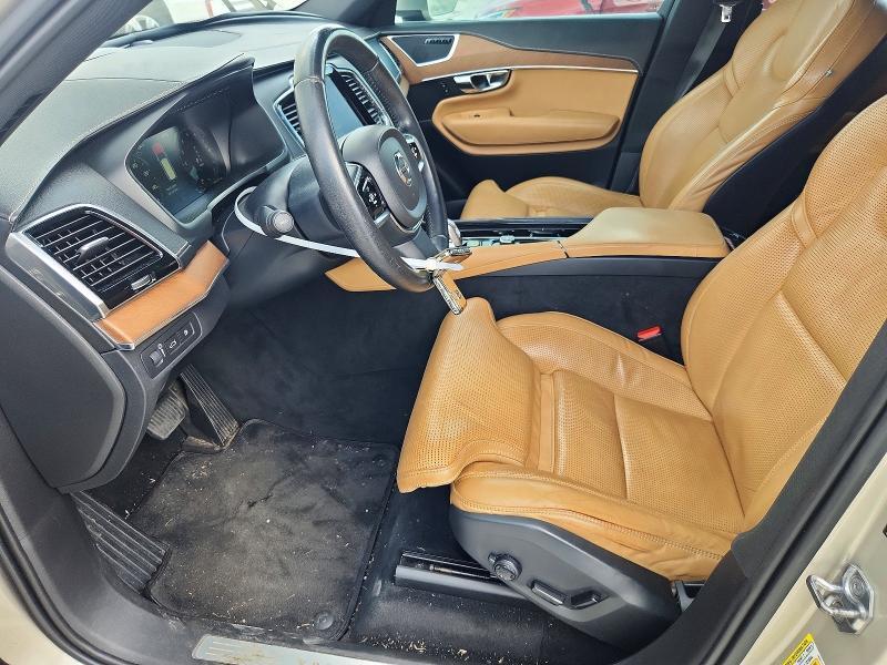2017 VOLVO XC90 T8 — Фото 7 из 13