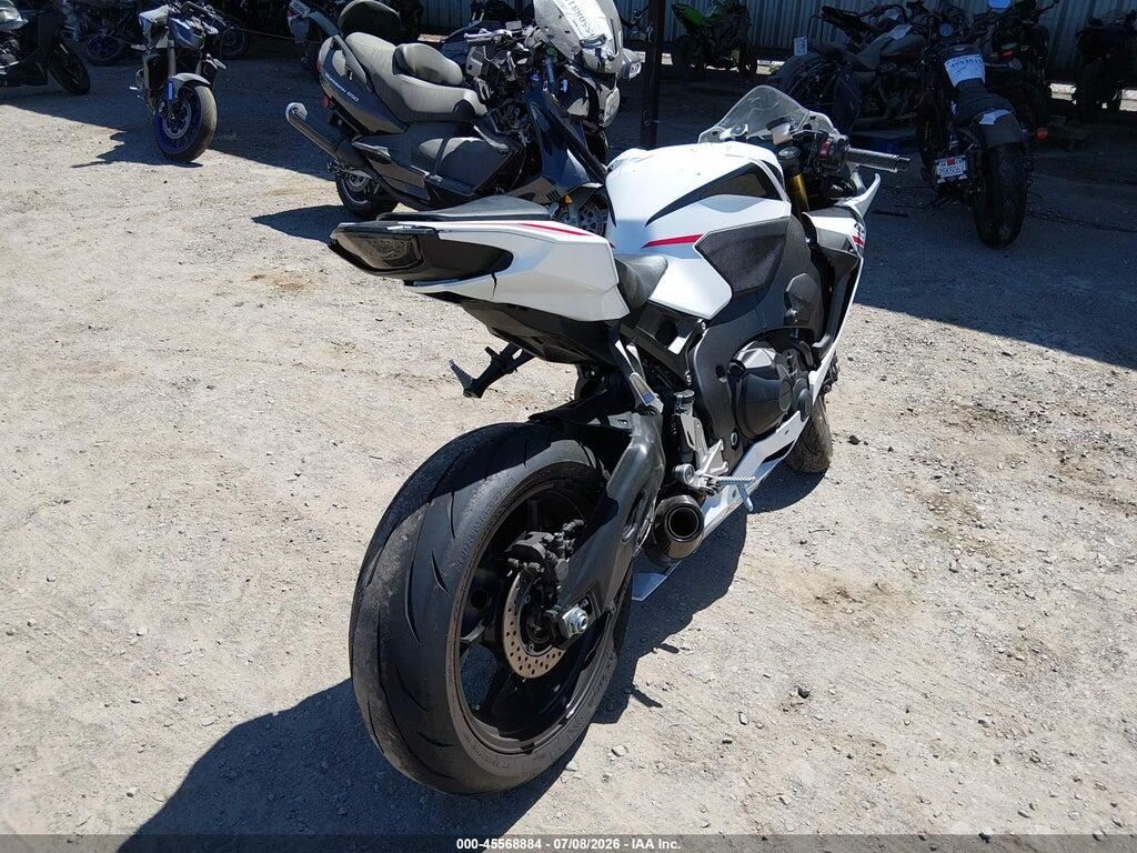 JH2SC771XTK900458 2026 HONDA CBR1000 photo no. 4