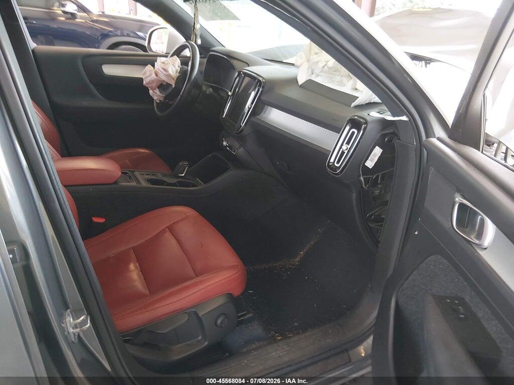 YV4162UK9K2116277 2019 VOLVO XC40 photo no. 5