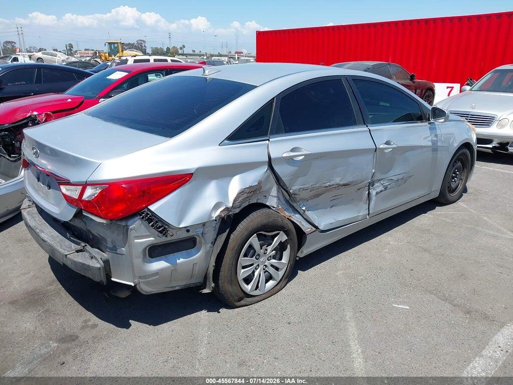 5NPEB4AC2DH546467 2013 HYUNDAI SONATA photo no. 4